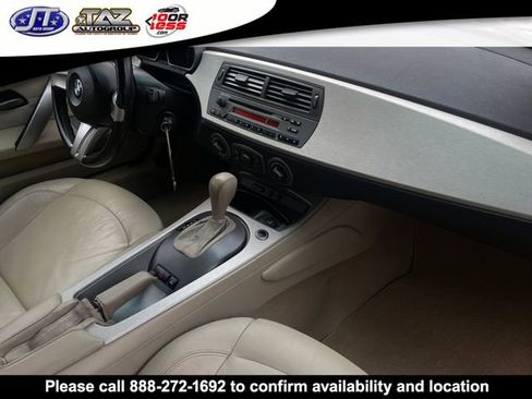 Used 2003 BMW Z4 2.5i image 13