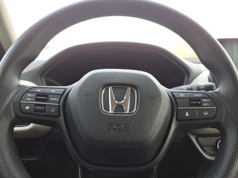 Used 2023 Honda HR-V LX image 25
