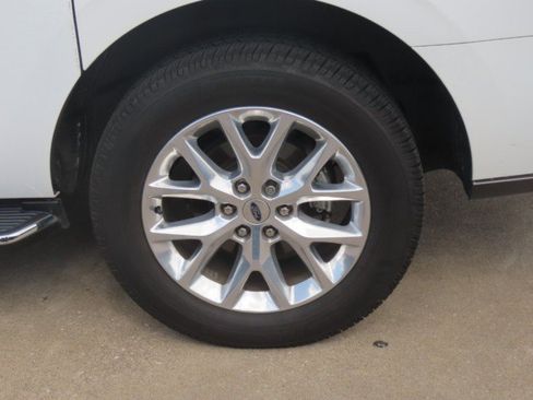 Used 2021 Ford Expedition Max XLT RWD image 16