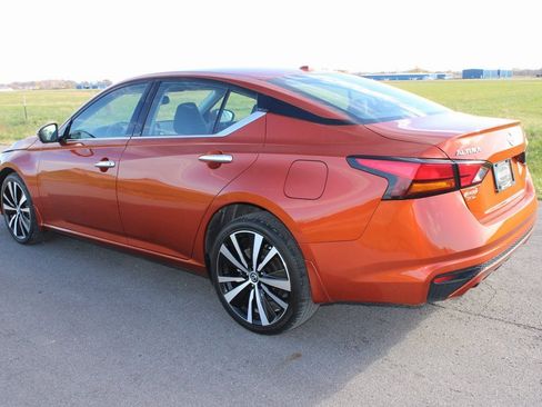 Used 2022 Nissan Altima 2.5 Platinum image 5