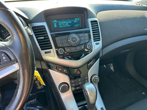 Used 2012 Chevrolet Cruze LT image 28