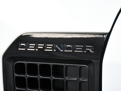 Used 2021 Land Rover Defender 110 SE AWD/4WD image 97