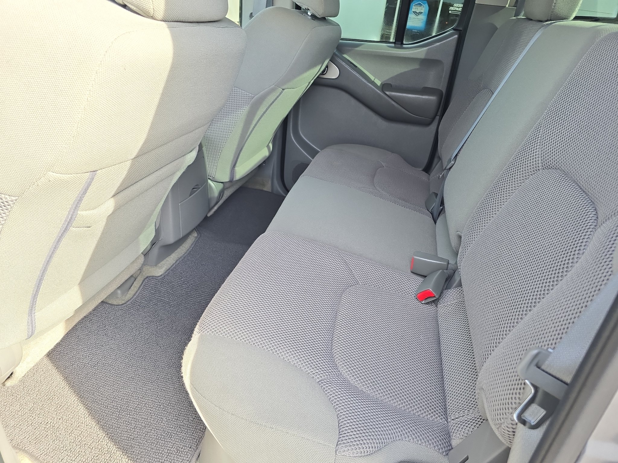 Used 2018 Nissan Frontier SV RWD image 19