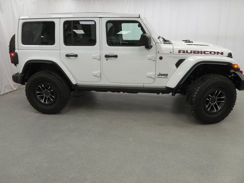 Used 2026 Jeep Wrangler Unlimited Rubicon image 9