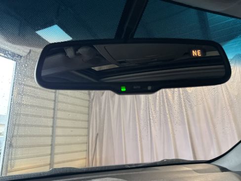 Used 2014 Toyota Camry SE image 25