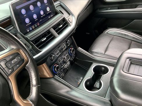 Used 2021 Chevrolet Tahoe High Country RWD image 16