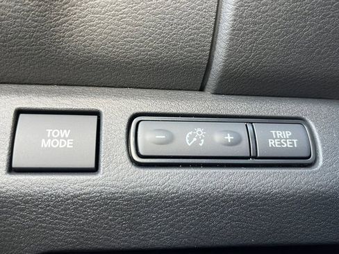 New 2026 Nissan Frontier PRO-4X w/ Pro-4x Convenience Package image 25