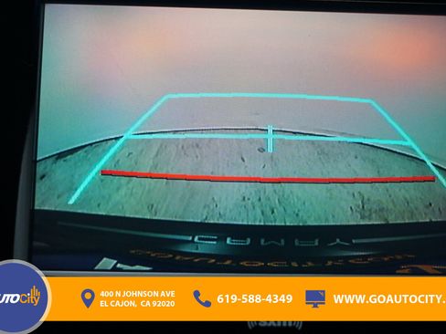 Used 2020 Toyota Camry LE FWD image 11