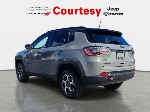 Certified 2022 Jeep Compass Trailhawk w/ Trailhawk Convenience Group AWD/4WD image 7