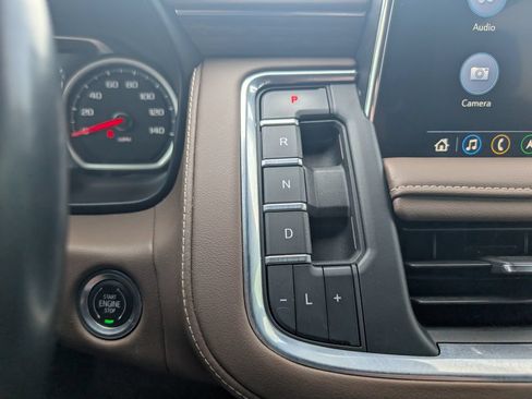 Used 2021 Chevrolet Tahoe High Country w/ Premium Package RWD image 23