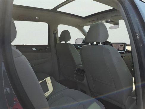 New 2026 Volkswagen Atlas SEL Premium R-Line image 8