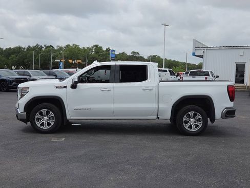 Used 2024 GMC Sierra 1500 SLT RWD image 14