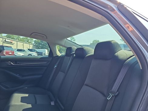 Used 2021 Honda Accord LX image 13