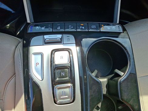Used 2024 Hyundai Tucson Limited FWD image 19