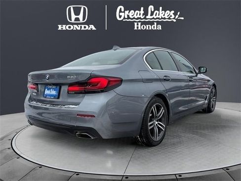 Used 2022 BMW 530i xDrive w/ Premium Package image 6