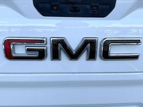 Used 2021 GMC Sierra 1500 Elevation w/ X31 Off-Road Package AWD/4WD image 31