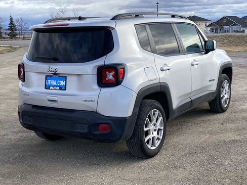 Certified 2019 Jeep Renegade Latitude image 12