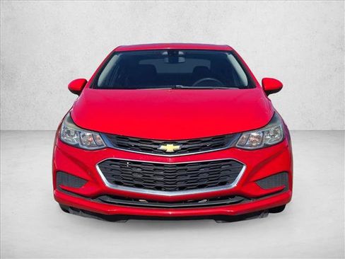 Used 2018 Chevrolet Cruze LS image 2