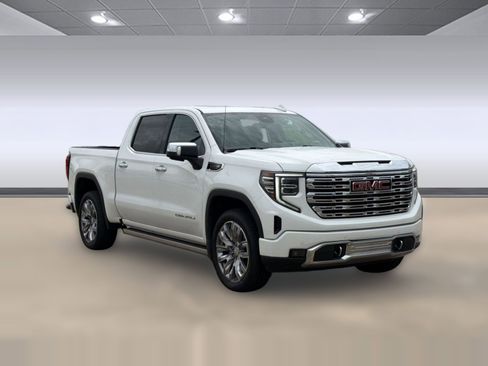Used 2023 GMC Sierra 1500 Denali w/ Denali Reserve Package AWD/4WD image 7