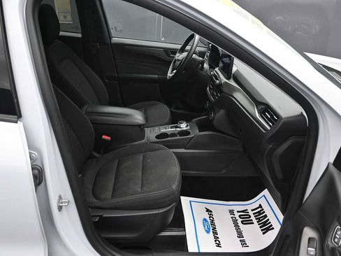 Certified 2025 Ford Escape Active w/ Cold Weather Package FWD image 21