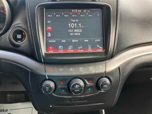 Used 2018 Dodge Journey Crossroad w/ Popular Equipment Group image 20