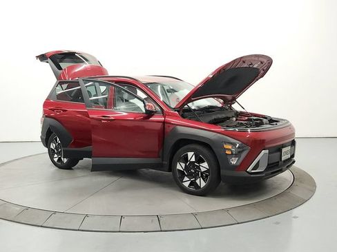 Used 2025 Hyundai Kona SEL FWD image 10