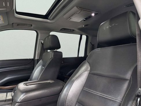 Used 2019 GMC Yukon XL Denali w/ Open Road Package AWD/4WD image 15