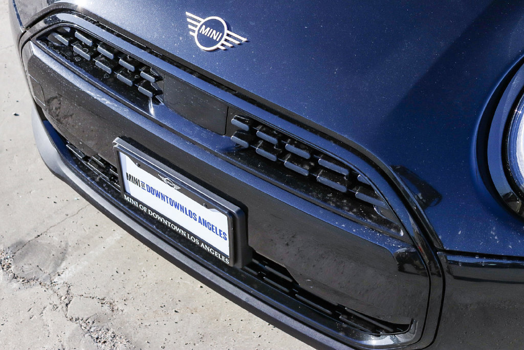 Used 2026 MINI Cooper 2-Door Hardtop FWD image 11