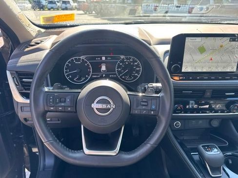 Used 2023 Nissan Rogue SL w/ SL Premium Package AWD/4WD image 11