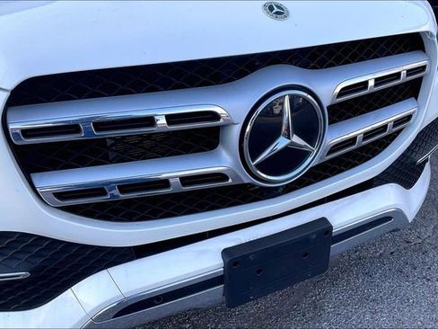 Used 2023 Mercedes-Benz GLS 450 4MATIC image 5