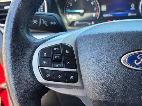 Used 2022 Ford Explorer XLT w/ Equipment Group 202A RWD image 15