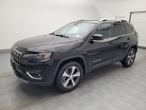 Used 2019 Jeep Cherokee Limited w/ Technology Group image 2