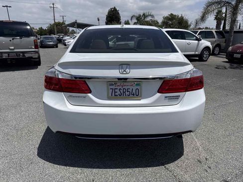 Used 2014 Honda Accord Touring image 4