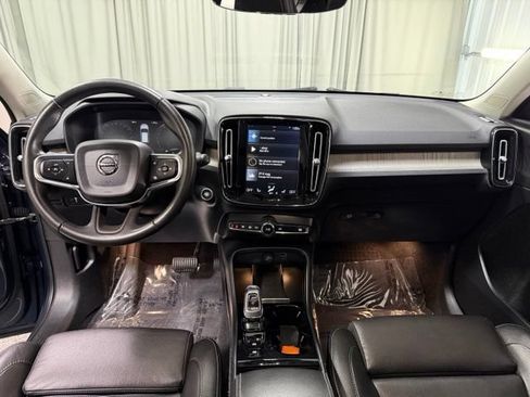 Used 2021 Volvo XC40 T5 Inscription AWD/4WD image 13