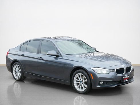 Used 2016 BMW 320i xDrive Sedan image 1