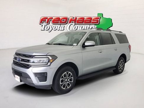 Used 2024 Ford Expedition Max XLT AWD/4WD image 1