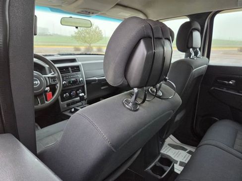 Used 2011 Jeep Liberty Sport AWD/4WD image 43