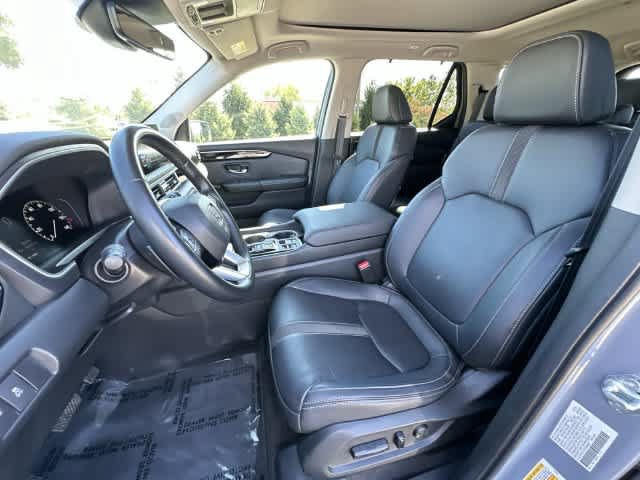 Used 2025 Honda Pilot Touring image 18