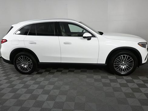 Used 2026 Mercedes-Benz GLC 300 image 24