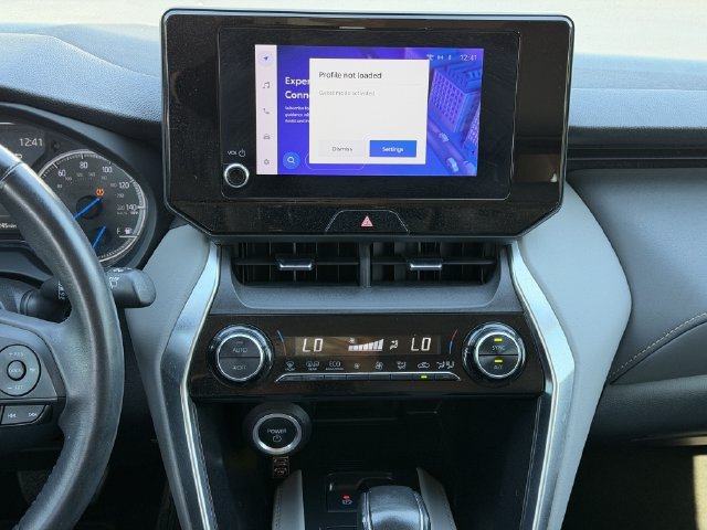 Used 2023 Toyota Venza LE AWD/4WD image 15