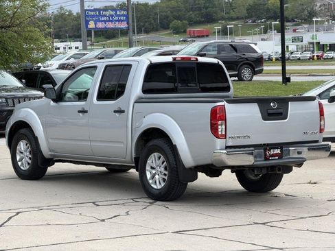 Used 2019 Nissan Frontier SV AWD/4WD image 5