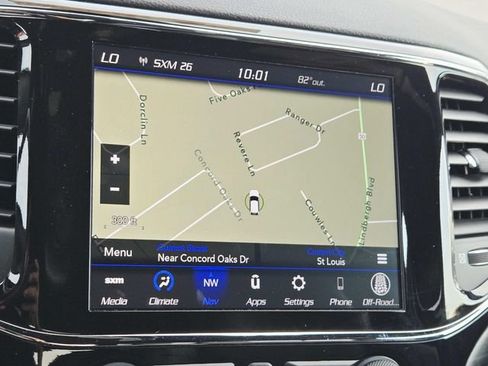 Used 2020 Jeep Grand Cherokee Altitude AWD/4WD image 23