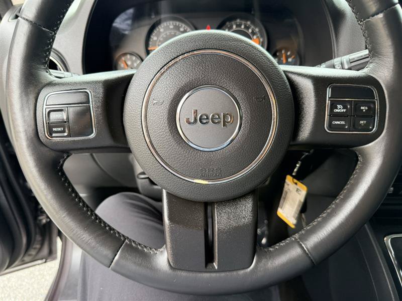 Used 2016 Jeep Patriot Latitude FWD image 24