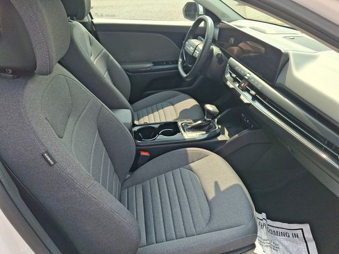 Used 2025 Kia K4 EX FWD image 13