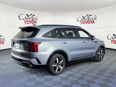 Used 2022 Kia Sorento EX FWD image 8