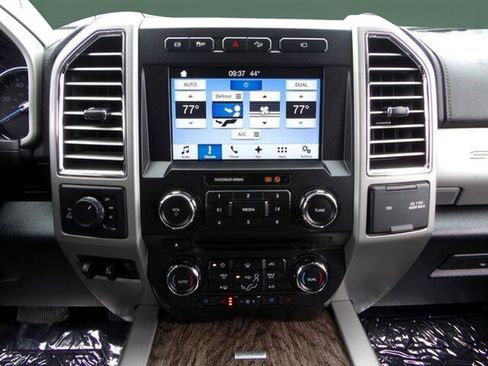 Used 2017 Ford F250 Lariat w/ Lariat Value Package image 26