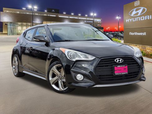 Used 2013 Hyundai Veloster Turbo image 3