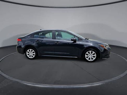 Used 2024 Toyota Corolla LE FWD image 9