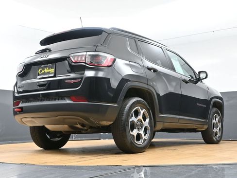 Used 2022 Jeep Compass Trailhawk image 9