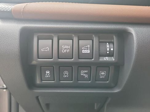 Used 2022 Subaru Forester Touring image 23